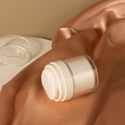 高品質の高級無気ポンプボトル 15ml 30ml 50ml 個人用掃除機 ボトル ホットセール 卸売工場 オーダーメイド