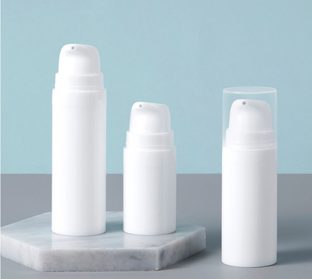 白い空の空気のないポンプびん、化粧品の包装の容器15ml 30ml 50ml